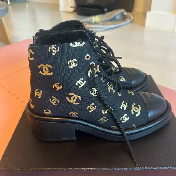 CHANEL Women's Black and Gold Combat Boots - Picture 2 of 7